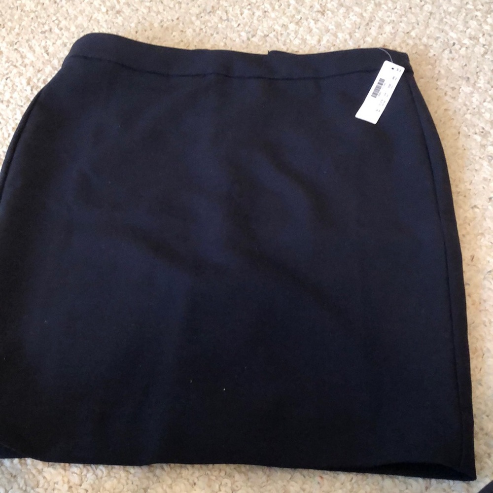 J Crew Petite Number 2 Pencil Skirt Four Season Stretch size 8P. Navy Blue